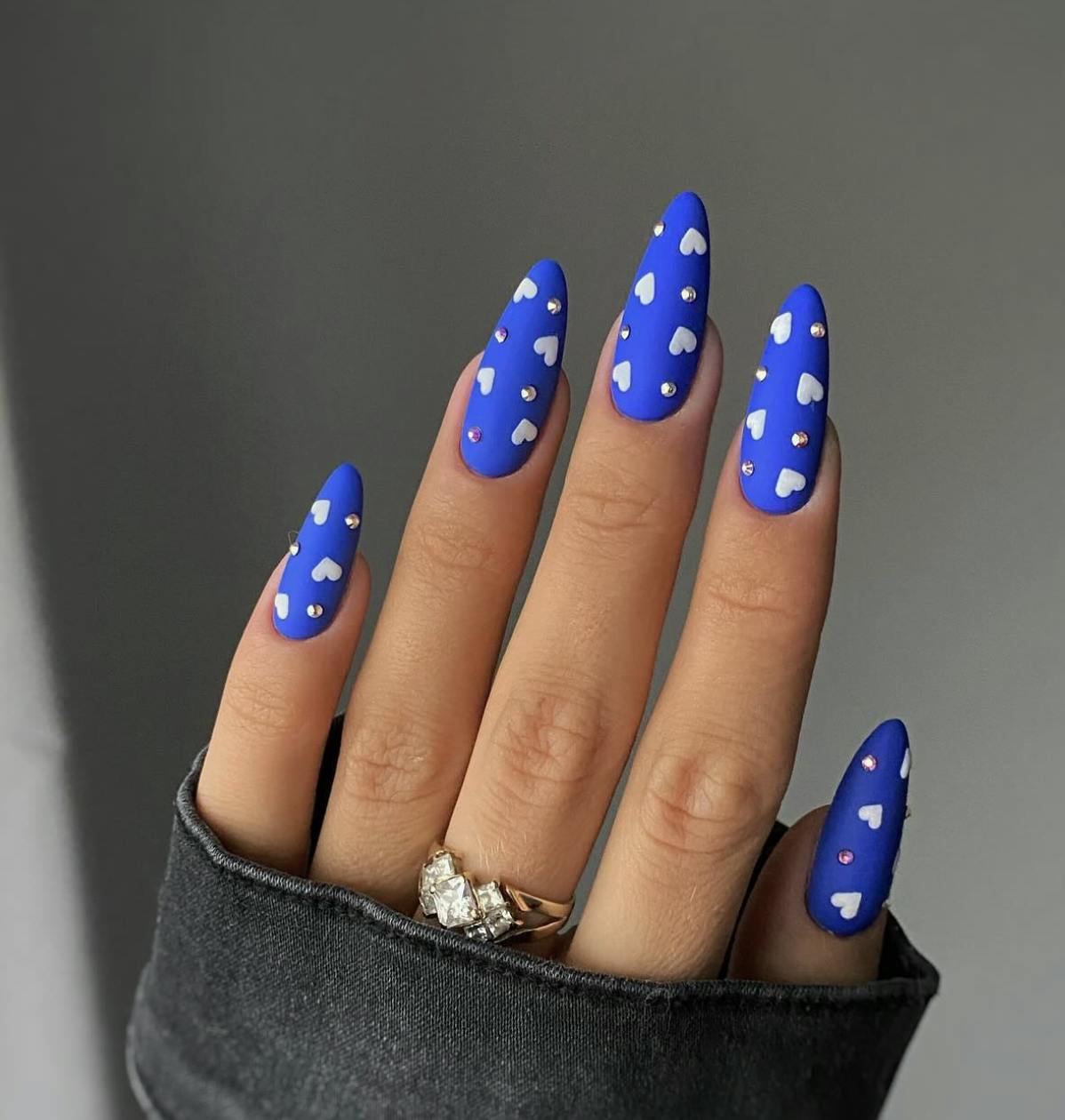 Blaue Acrylnägel