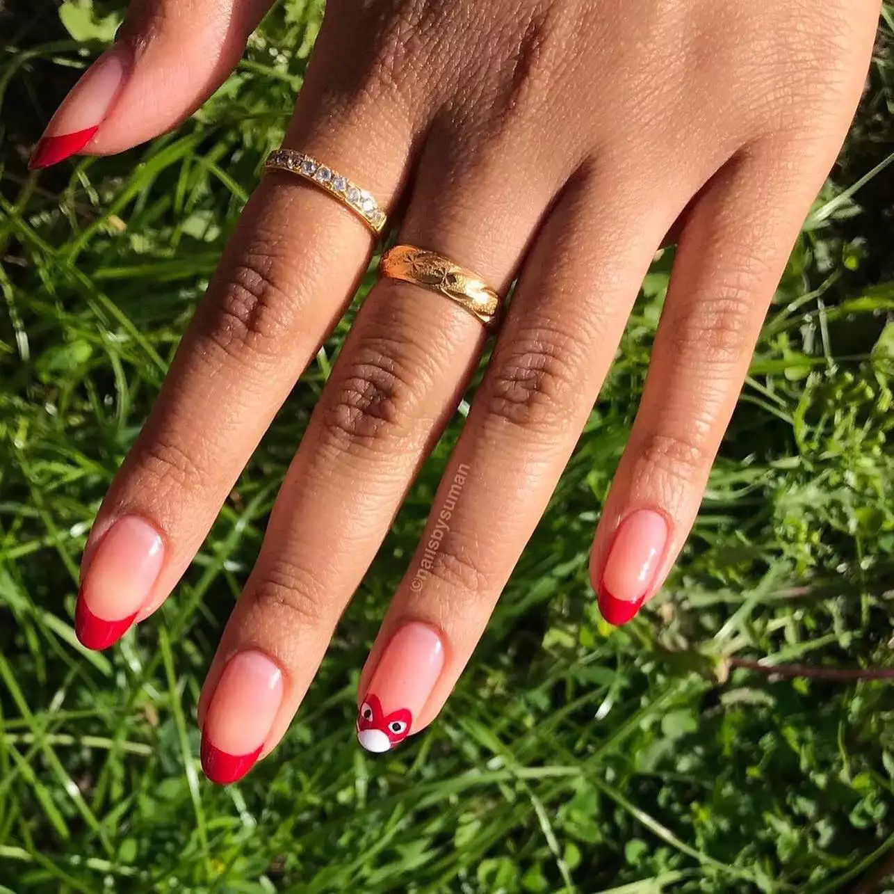 rote Nageldesigns